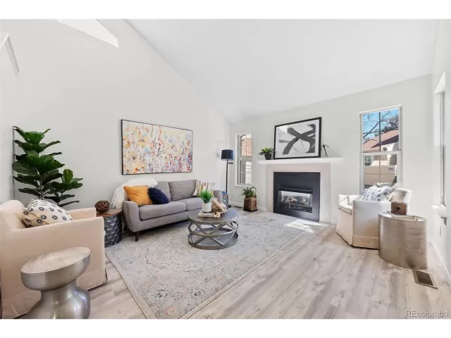 MLS: 7949314 Condo For Sale