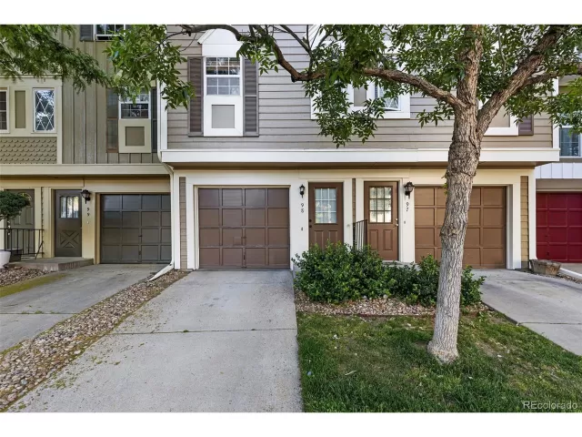 MLS: 7950376 Condo For Sale