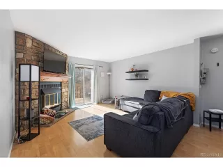 Photo #2: 7950376 Listing