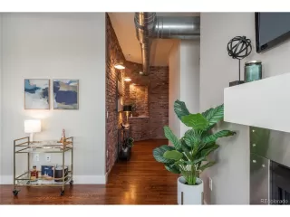 Photo #3: 7950900 Listing