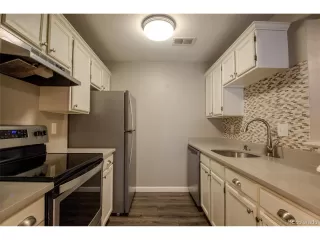 Photo #6: 7954352 Listing