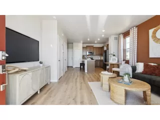 Photo #2: 7954959 Listing