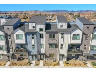 Browse active condo listings in SABELL