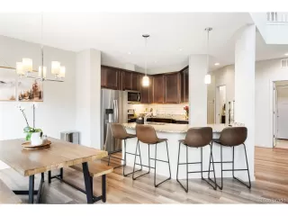 Photo #3: 7958684 Listing