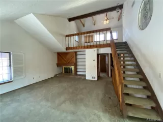 Photo #6: 7958940 Listing