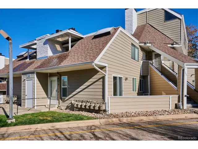 MLS: 7960862 Condo For Sale