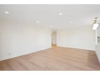 Photo #3: 7966672 Listing 