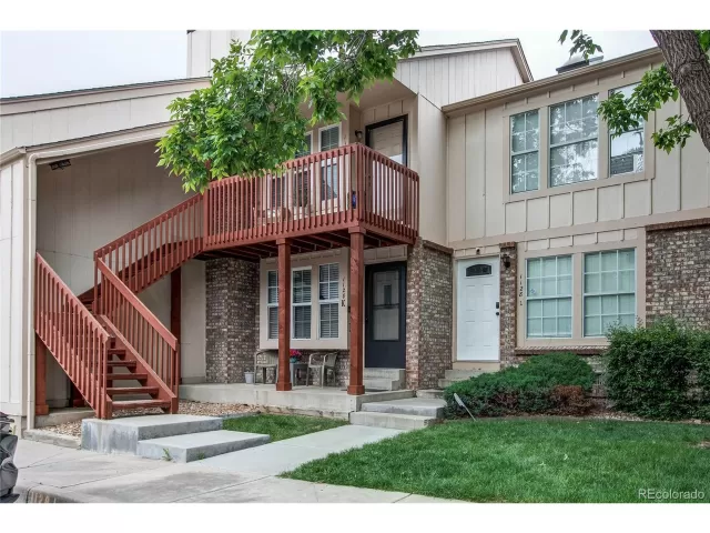 MLS: 7966677 Condo For Sale