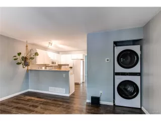 Photo #5: 7966677 Listing