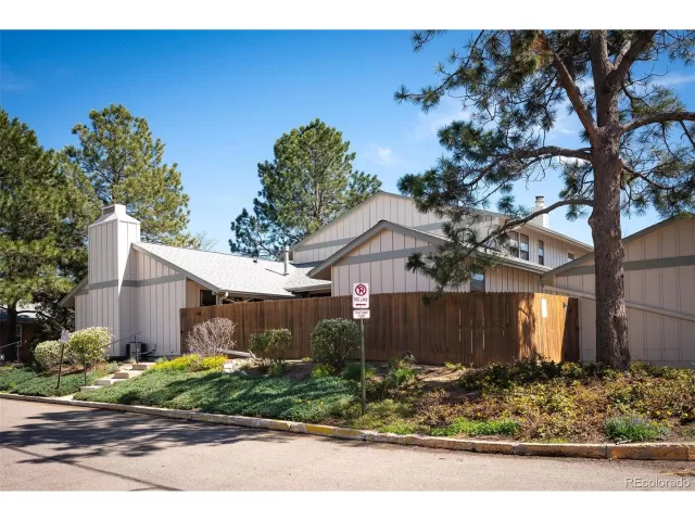 MLS: 7966851 Condo For Sale