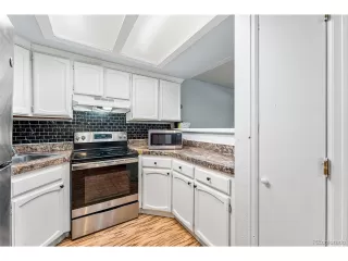 Photo #4: 7968650 Listing