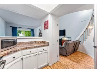 Photo #5: 7968650 Listing