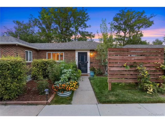 MLS: 7973287 Condo For Sale