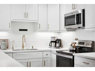 Photo #2: 7985663 Listing