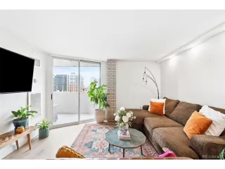 Photo #4: 7985663 Listing