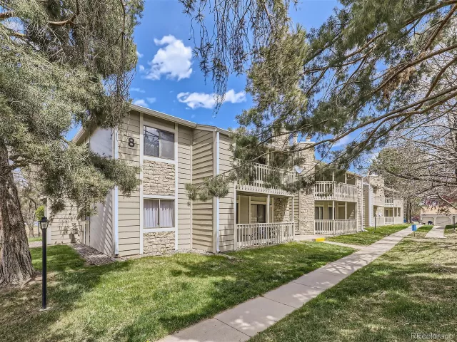 MLS: 7986589 Condo For Sale