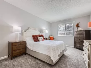 Photo #4: 7986589 Listing