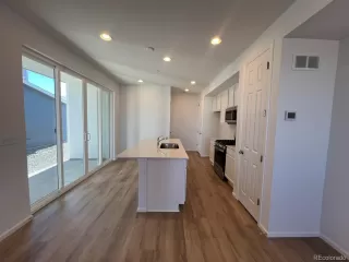 Photo #3: 7988166 Listing