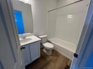 Photo #6: 7988166 Listing