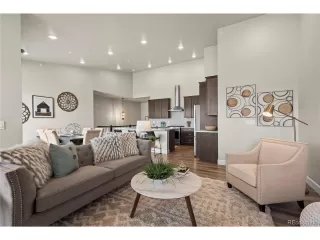 Photo #5: 7990826 Listing