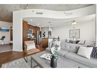 Photo #2: 7994507 Listing 