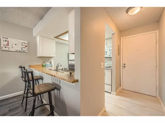 MLS: 7995182 Condo For Sale