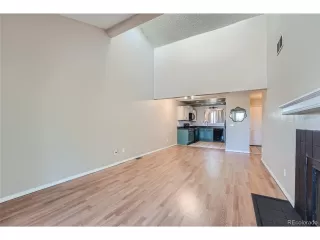 Photo #4: 7999549 Listing