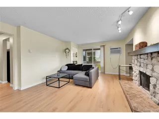 Photo #5: 7999969 Listing 