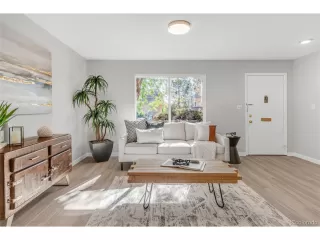 Photo #2: 7999980 Listing