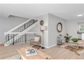 Photo #4: 7999980 Listing