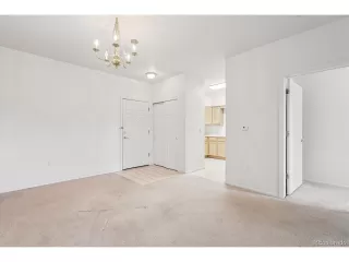 Photo #6: 8004093 Listing