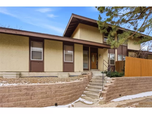 MLS: 8004485 Condo For Sale