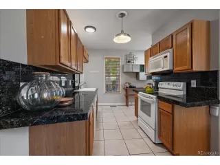 Photo #5: 8006772 Listing