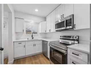 Photo #4: 8006990 Listing 