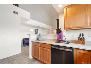 Photo #2: 8009039 Listing