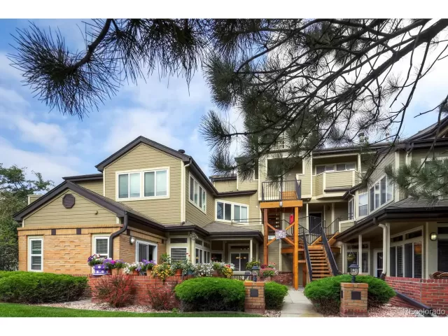 MLS: 8010670 Condo For Sale