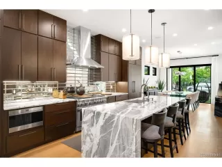 Photo #2: 8010993 Listing 