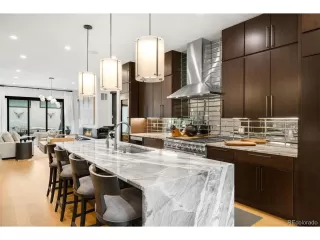 Photo #5: 8010993 Listing 