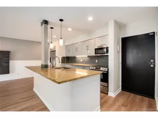 Photo #5: 8014037 Listing