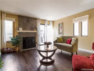 Photo #4: 8014218 Listing