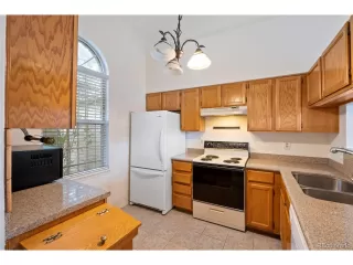 Photo #2: 8024796 Listing