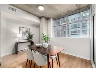 Photo #5: 8026643 Listing