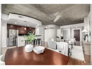 Photo #6: 8026643 Listing