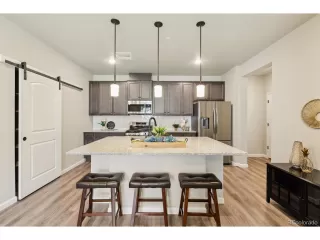 Photo #4: 8028659 Listing