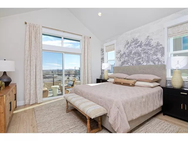 MLS: 8031773 Condo For Sale