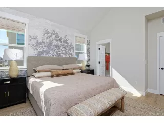 Photo #2: 8031773 Listing