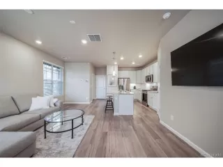 Photo #2: 8034655 Listing 