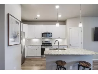 Photo #6: 8034655 Listing 