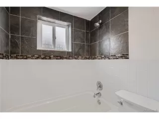 Photo #4: 8035067 Listing