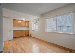 Photo #5: 8043023 Listing